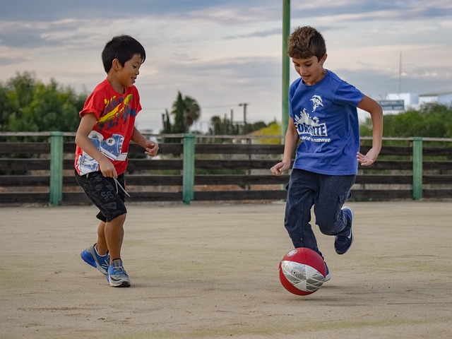 英超-B费双响姆贝莫破门芒特建功 曼联4-1狼队升至第六